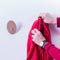 Der Halsrücken der Jacke wird geschont - Design Kleiderhaken